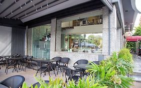 Malak Hotel